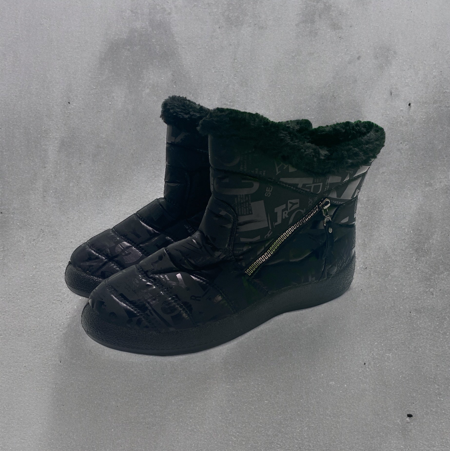 Women's Slippers Lot of 60 pcs.